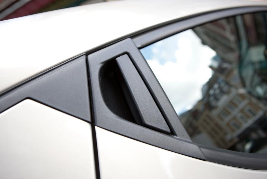  Chrysler Ypsilon 2011 года  (фото 26 из 50)